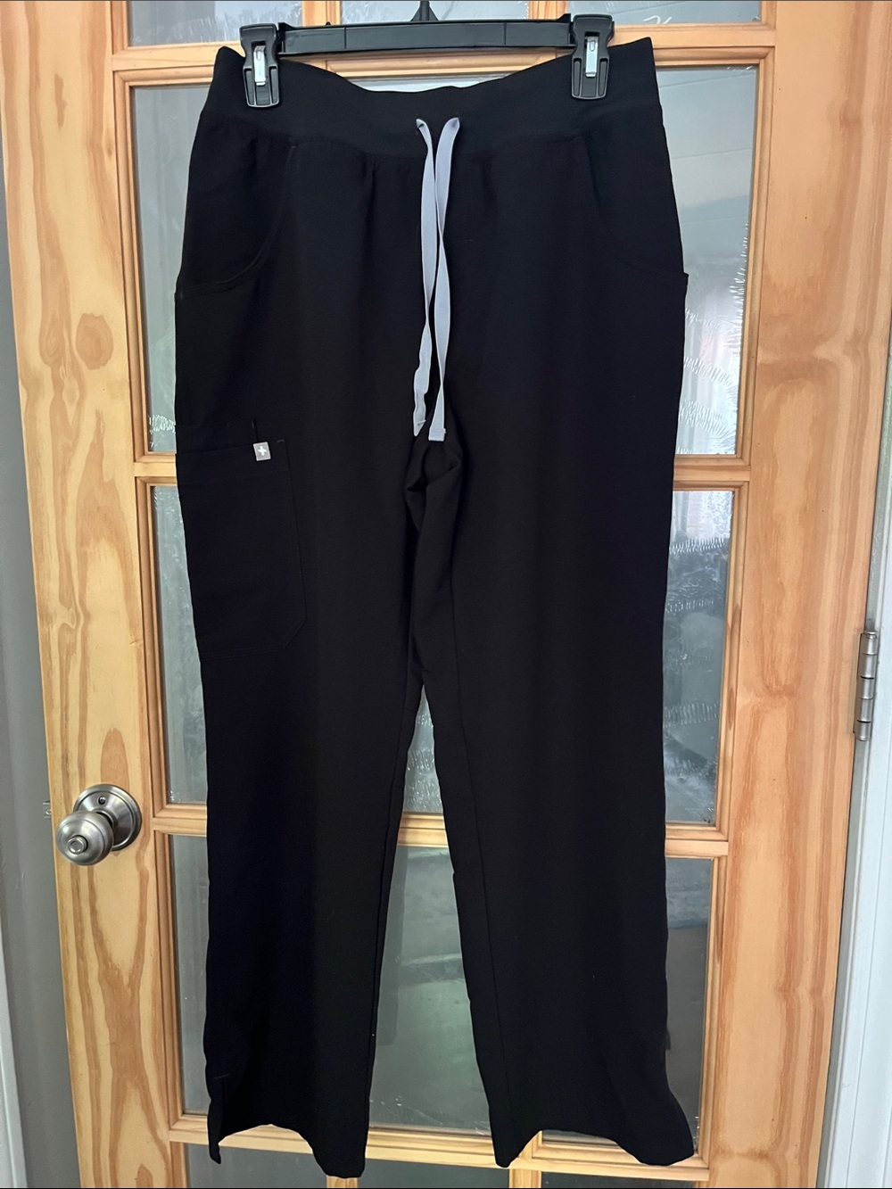 Black Women's Scrub Set M/MP straight leg - Picture 11 of 13